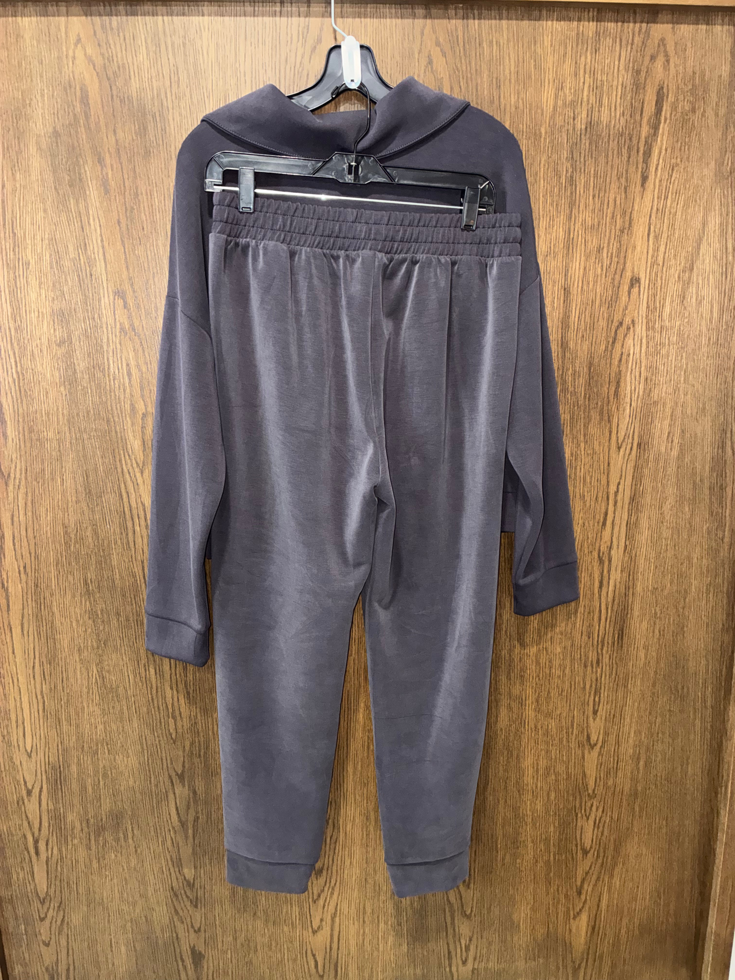 Avia Women's Quarter-Zip ScubaKnit Pullover & Joggers Large