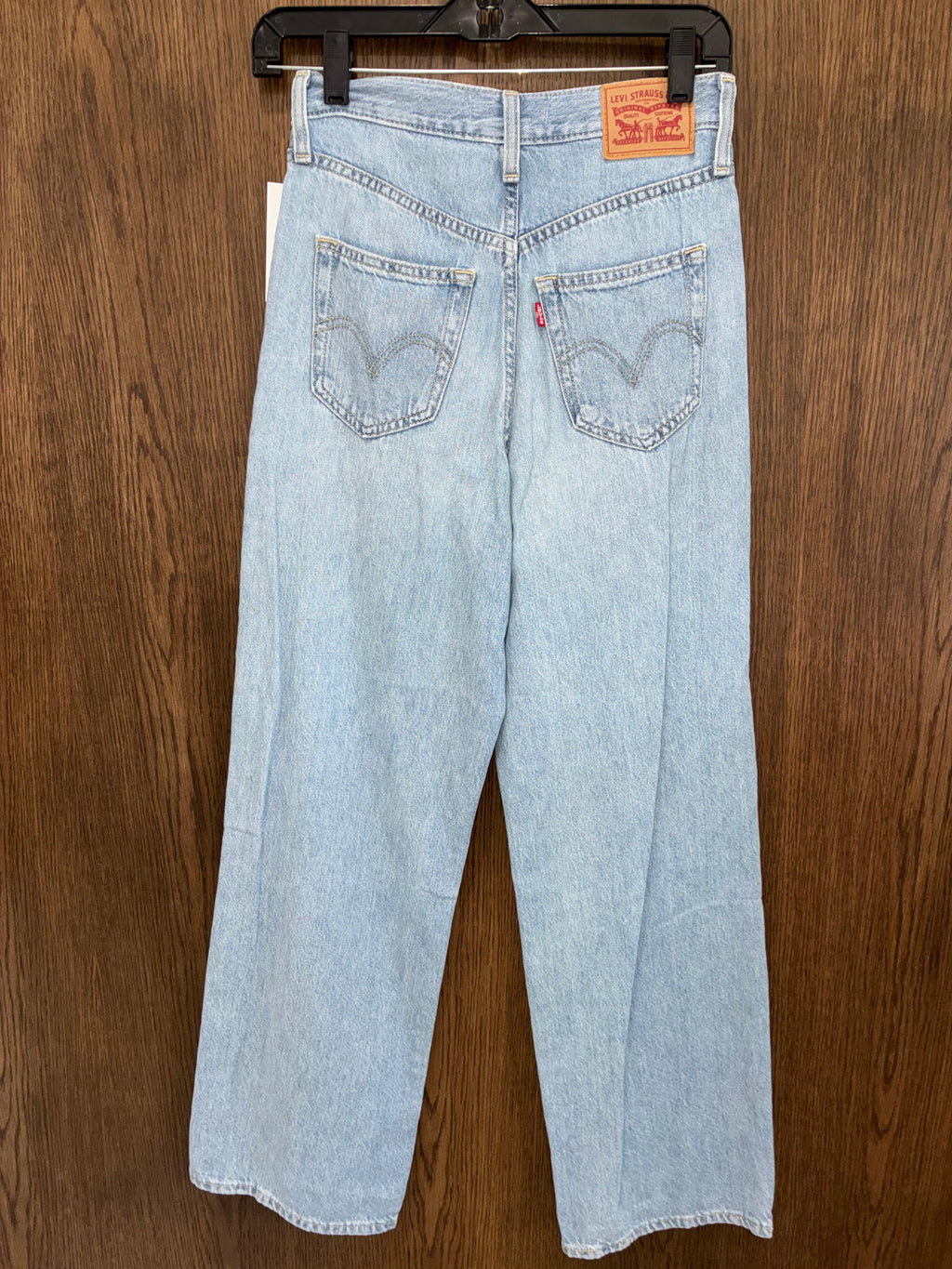 Levi’s Women’s High Waisted Wide Leg Straight Size 25x29