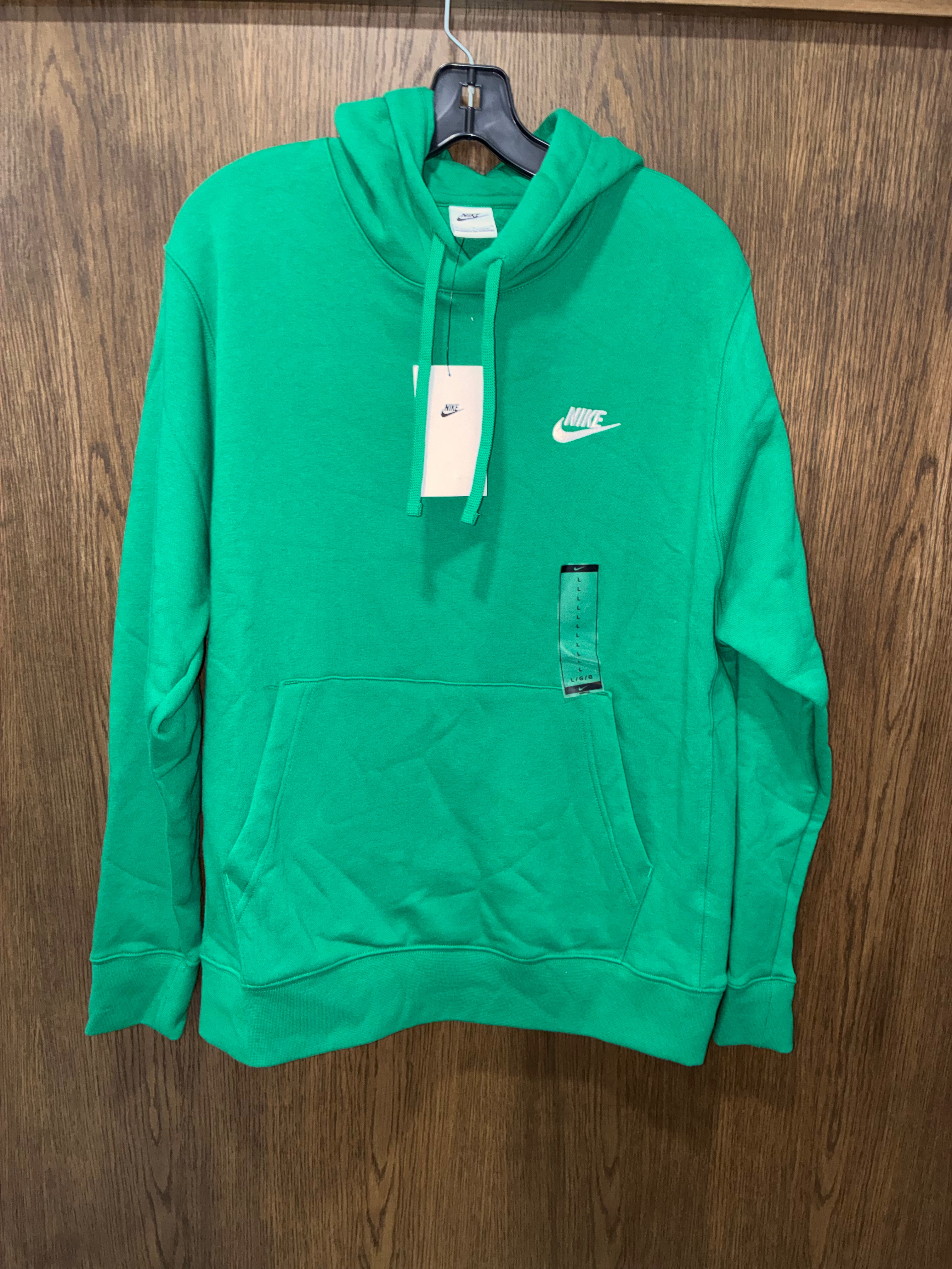 Nike Club
Men's Stadium Green-White Pullover Fleece Hoodie Size Large NWT