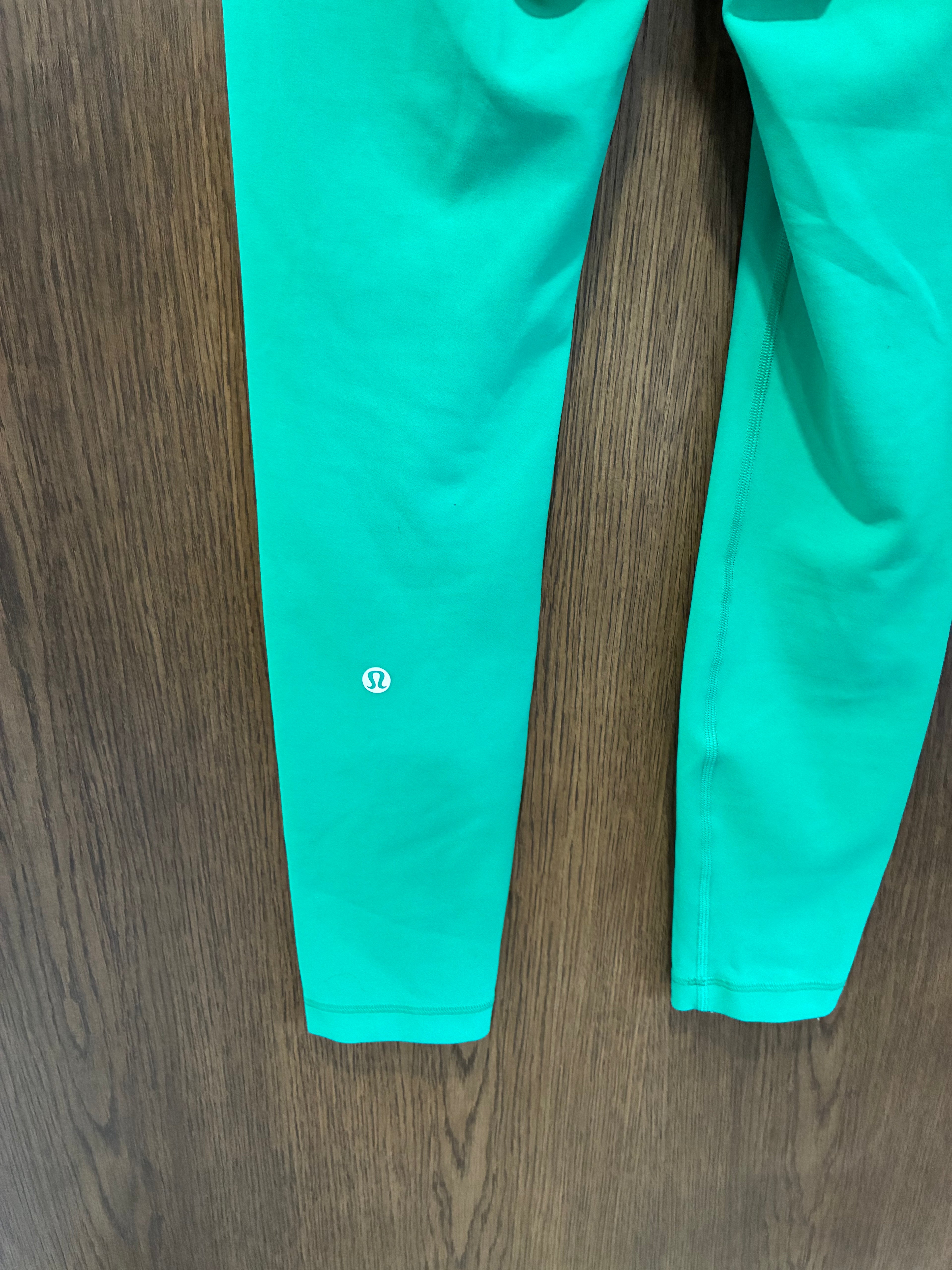 Lululemon Wunder Train High-Rise Tight Kelly Green 25" Size 6