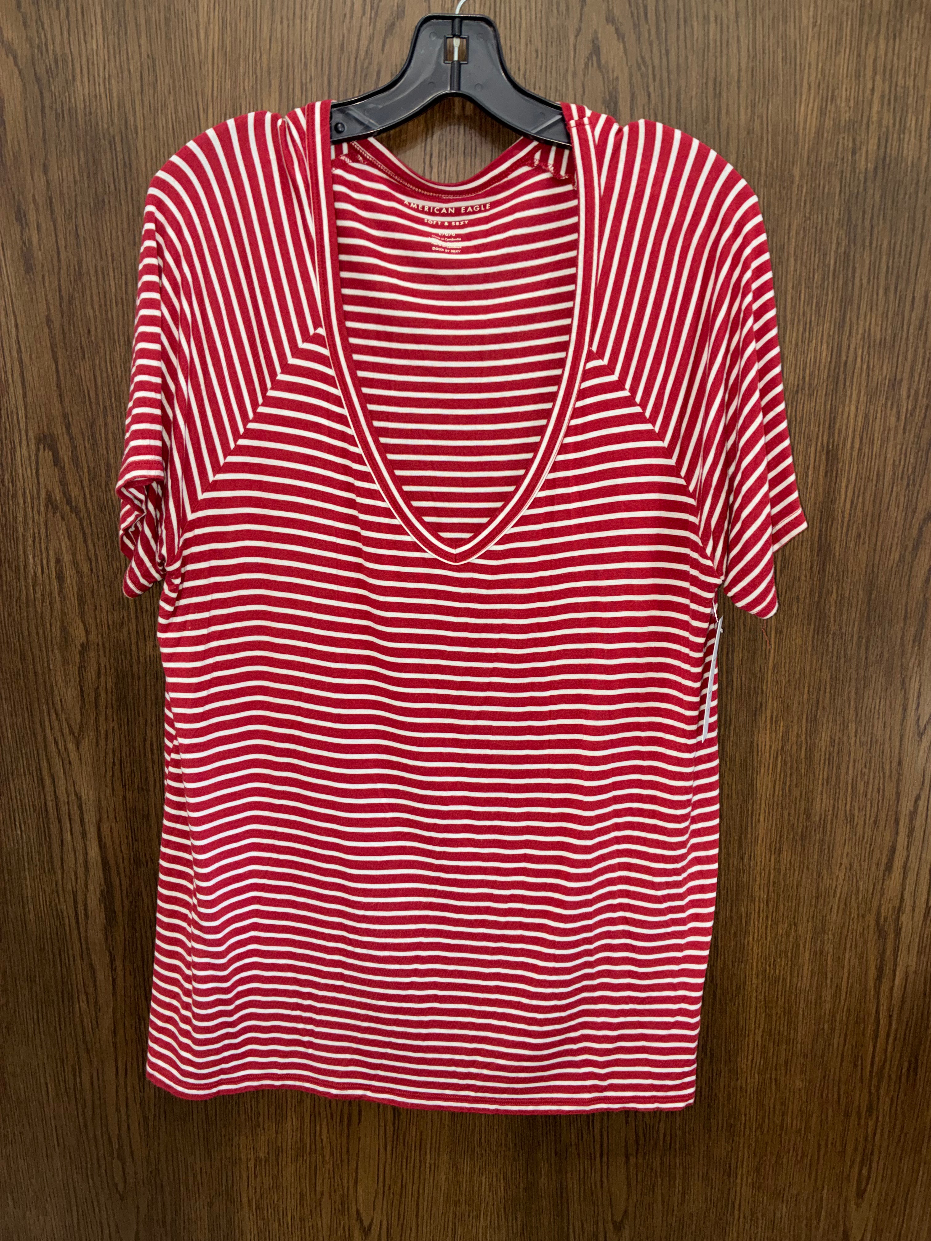 American Eagle Women’s Soft & Sexy V-Neck Shirt Large
