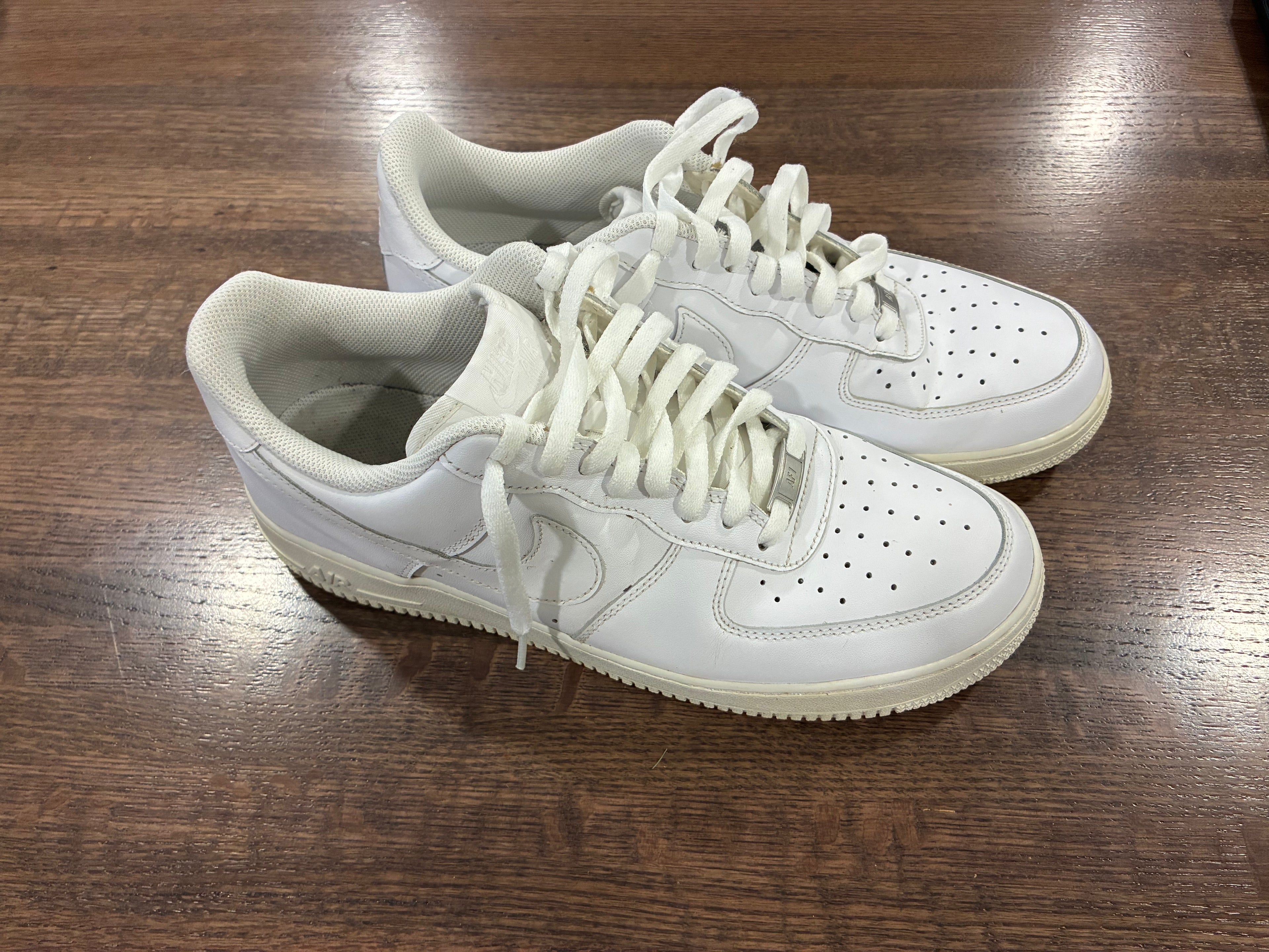 Nike Air Force 1 Low Top Sneakers Size Men’s 11.5