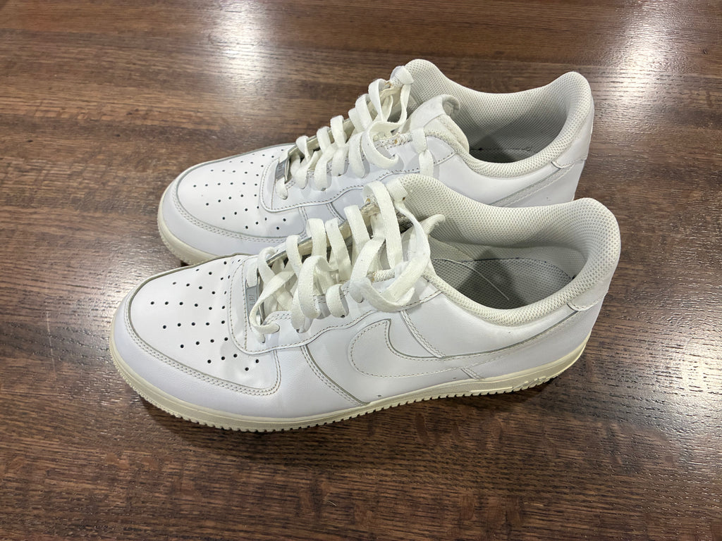 Nike Air Force 1 Low Top Sneakers Size Men’s 11.5