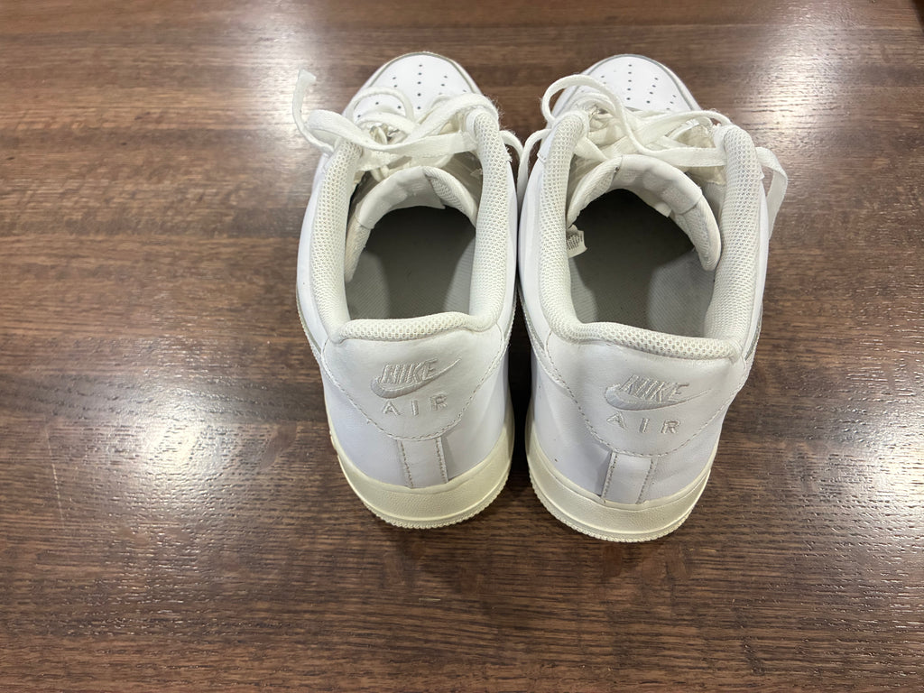 Nike Air Force 1 Low Top Sneakers Size Men’s 11.5