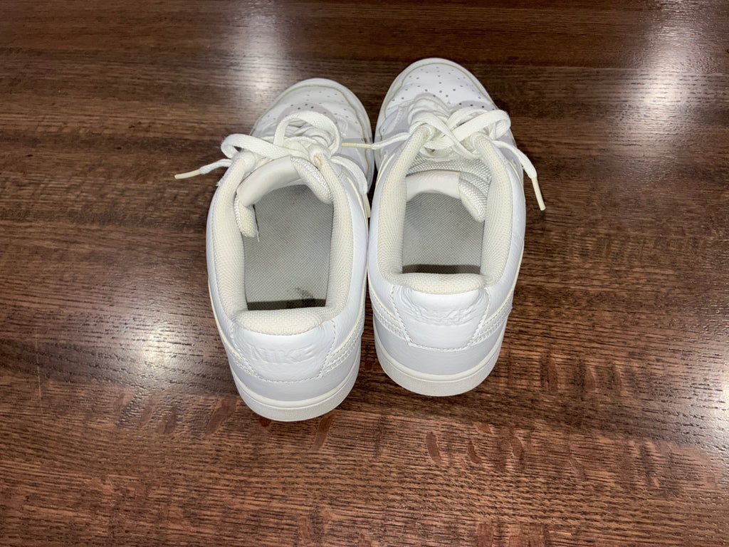 Nike Court Vision Low Sneakers Size Men’s 11
