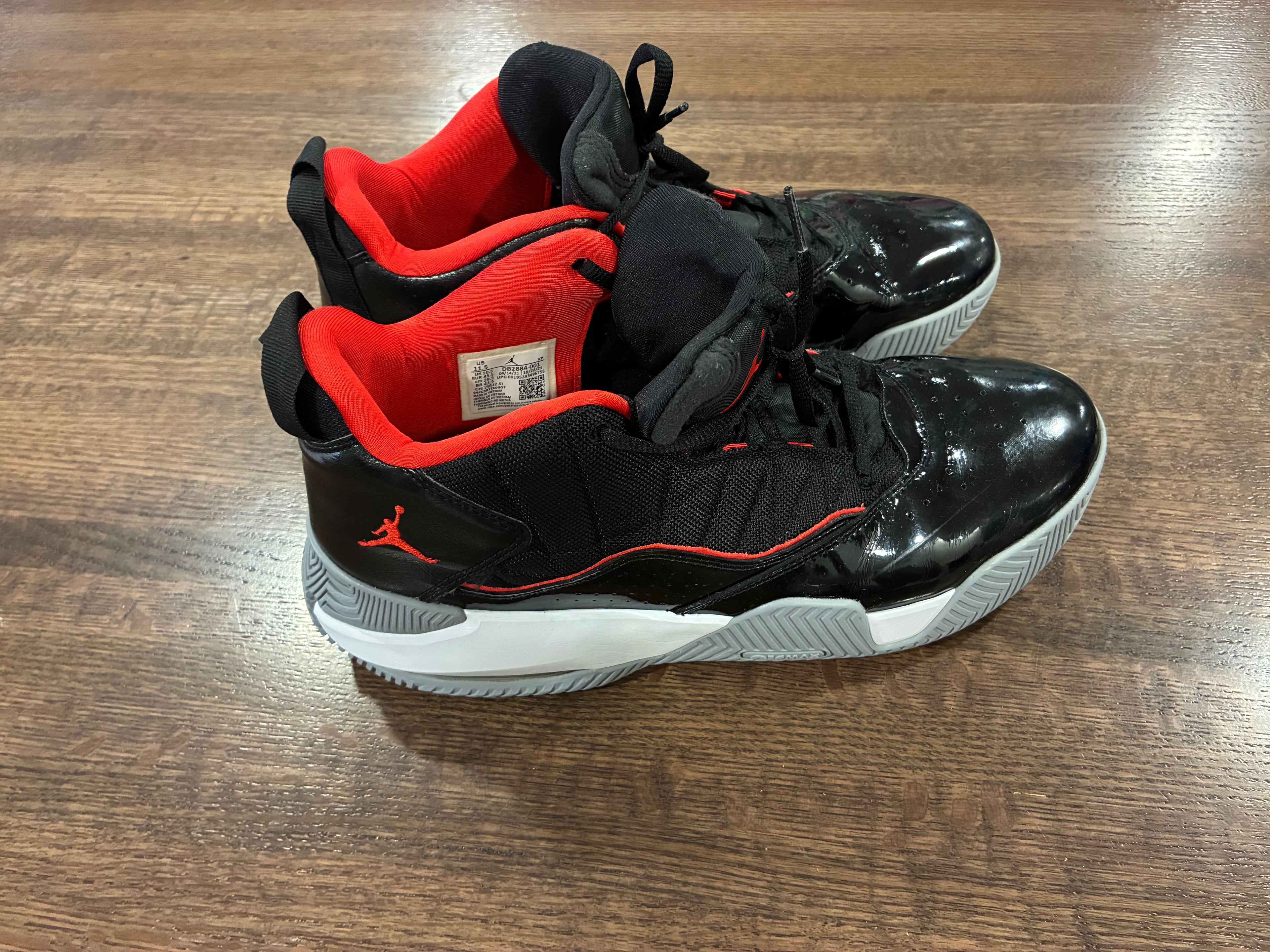 Jordan Stay Loyal “Bred” Sneakers Size Men’s 11.5