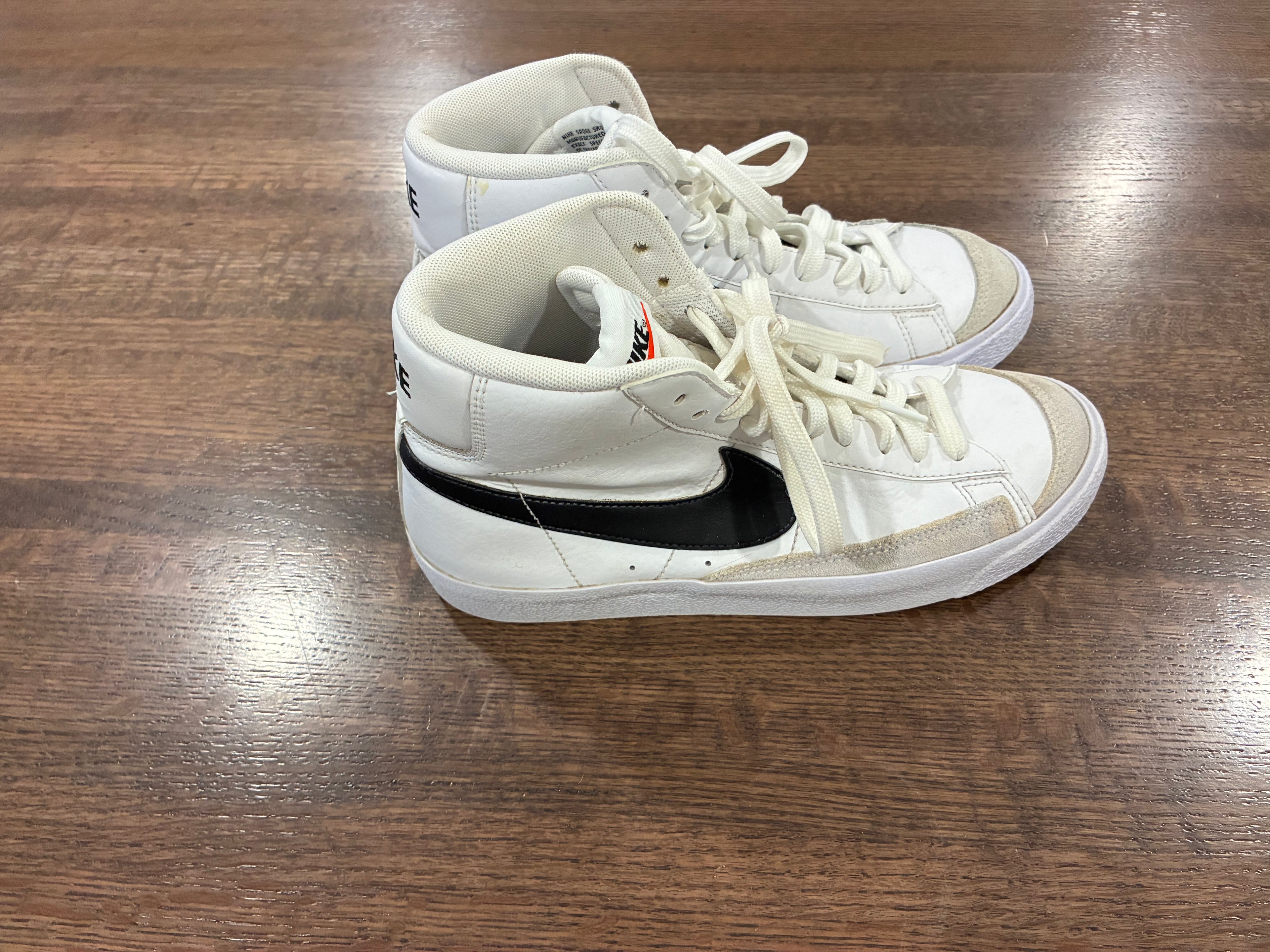 Nike Blazer Mid ‘77 Vintage High-Top Sneakers Size 7 Youth