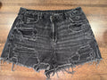 American Eagle Women’s Mom Shorts Strigid Size 14