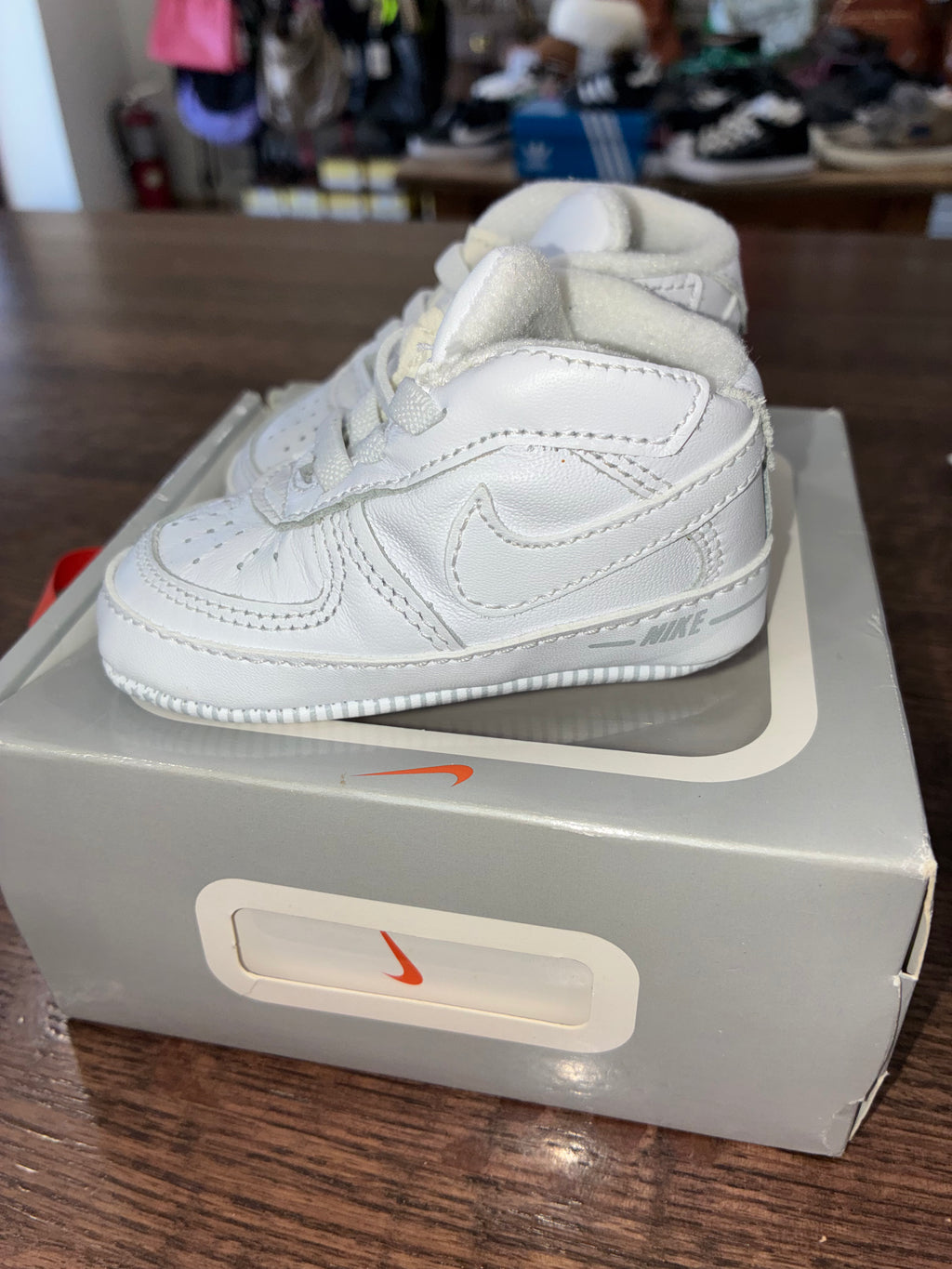 Nike Baby Air Force 1 Crib Booties Size 2C