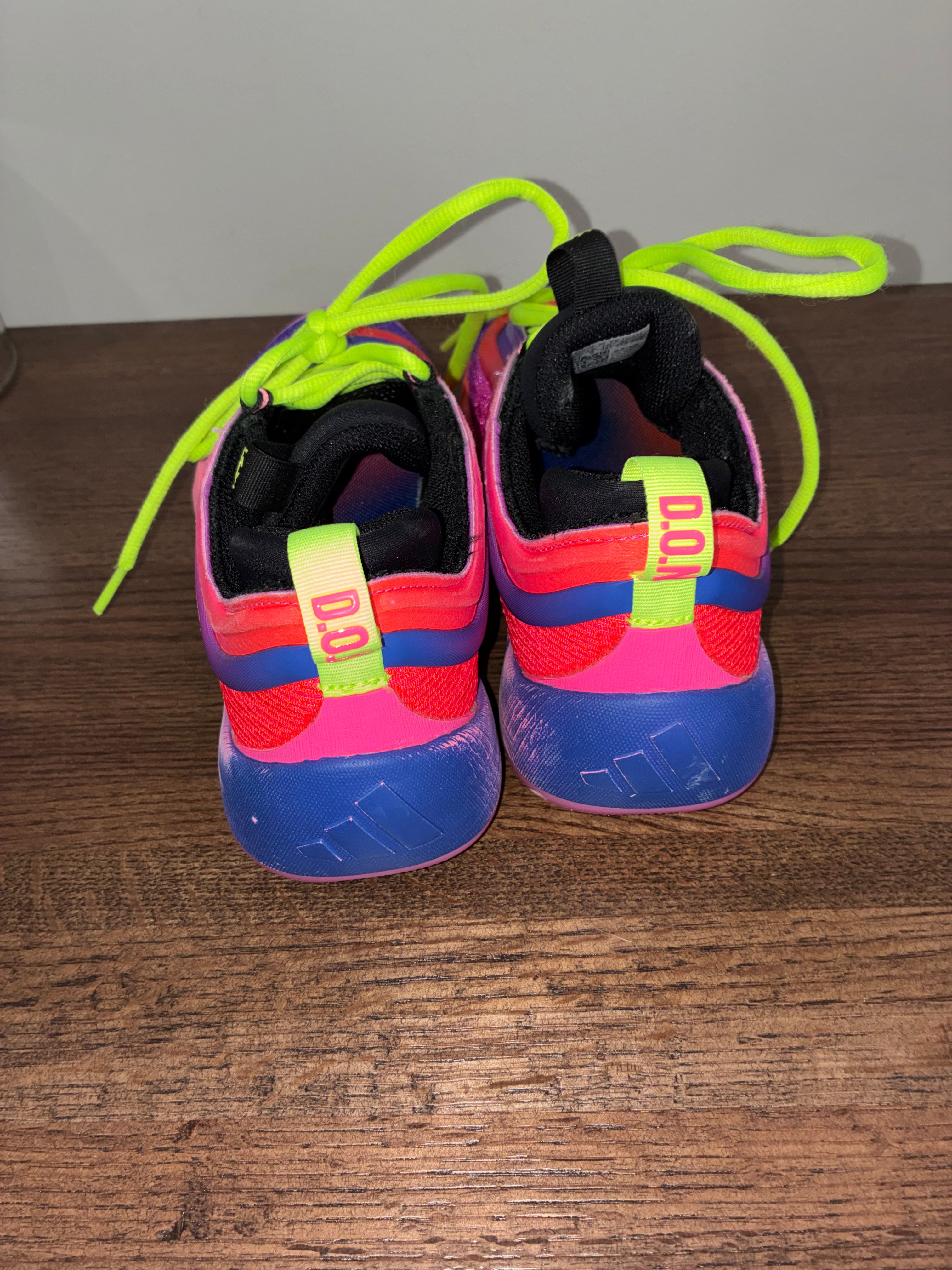 adidas D.O.N. Issue #6 Spida Elite Camp Basketball Shoes Youth 6.5 JH6235 Pink
