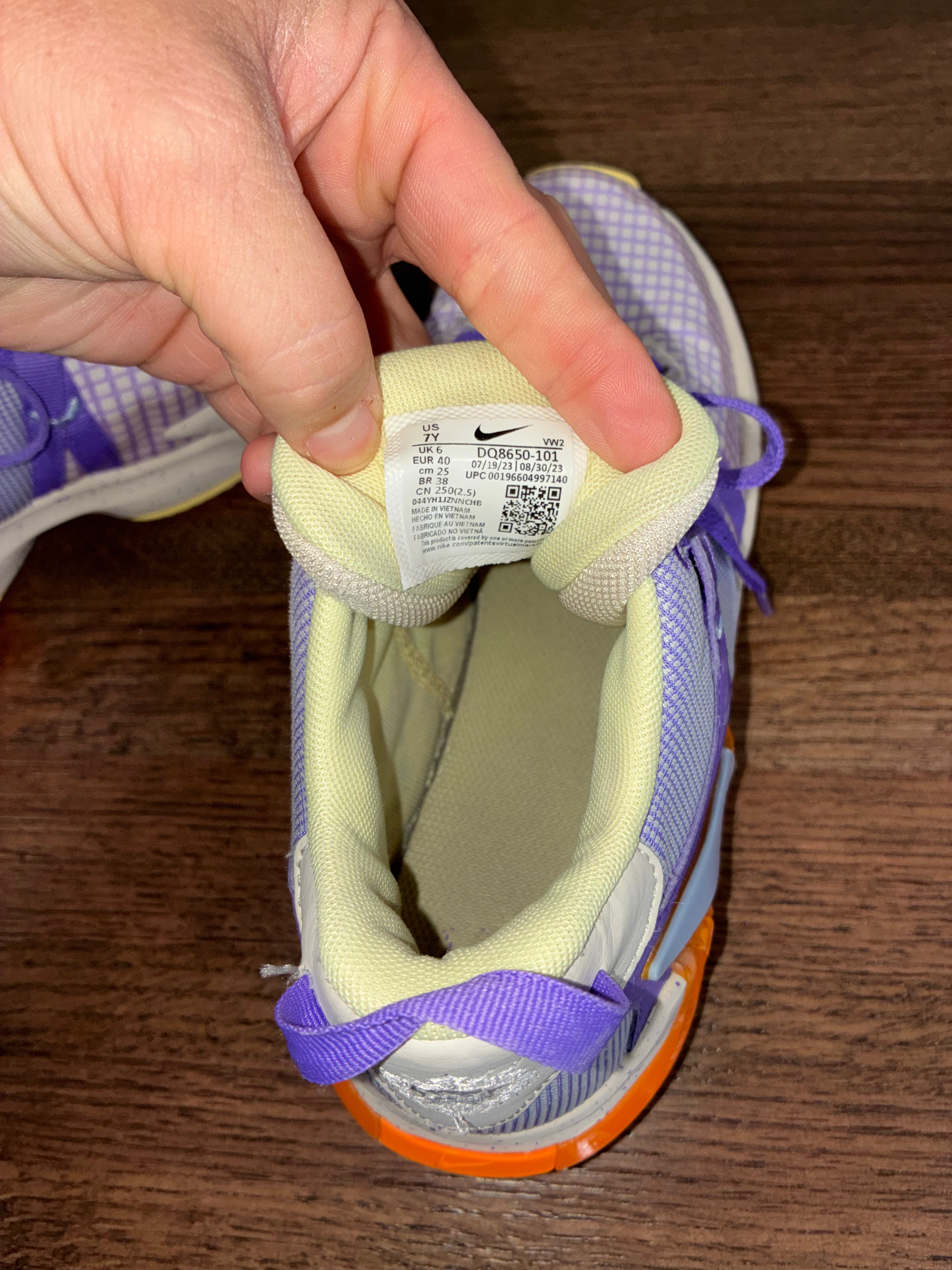 Nike LeBron Witness 7 Action Grape Vivid Orange Basketball Shoes Youth 7Y DQ8650-101