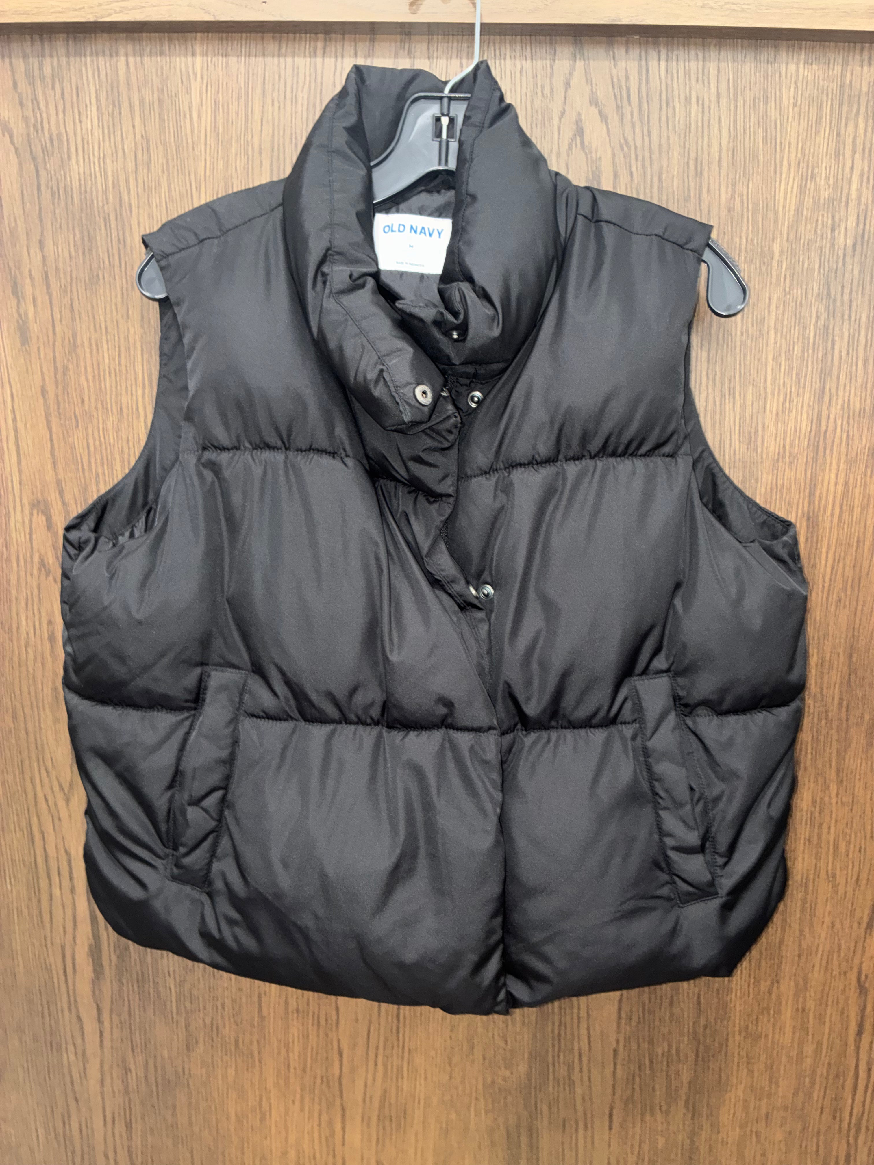 Old Navy Women’s Puffer Vest Size Medium