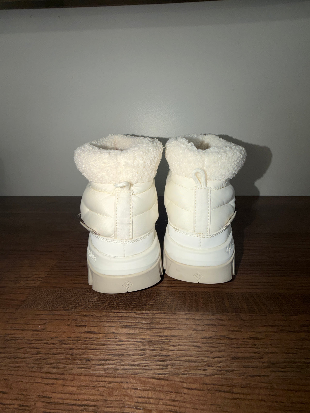 Columbia Snowtrot Shorty Women’s Winter Boots Sea Salt Ivory Size 9 Wide