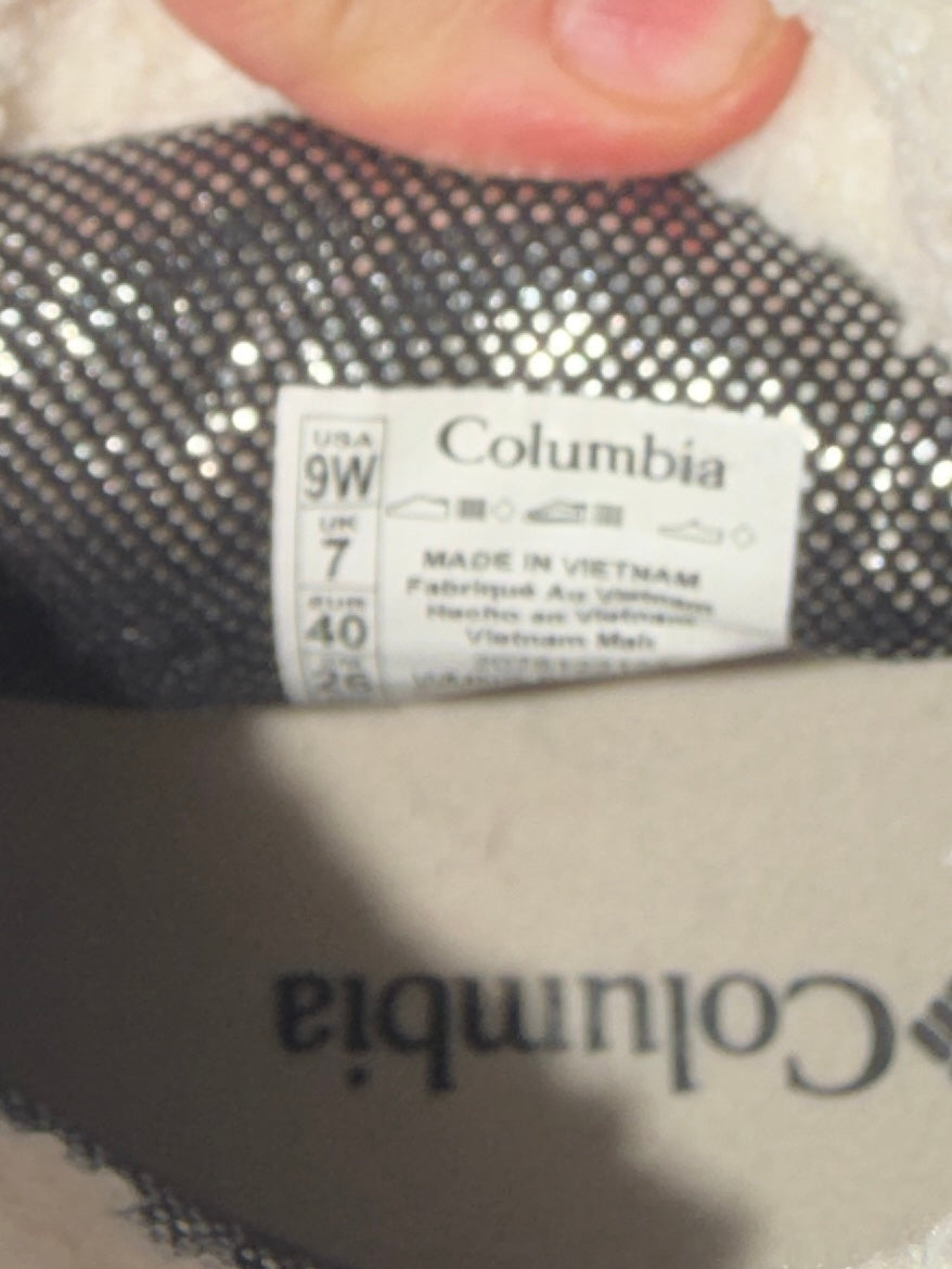 Columbia Snowtrot Shorty Women’s Winter Boots Sea Salt Ivory Size 9 Wide