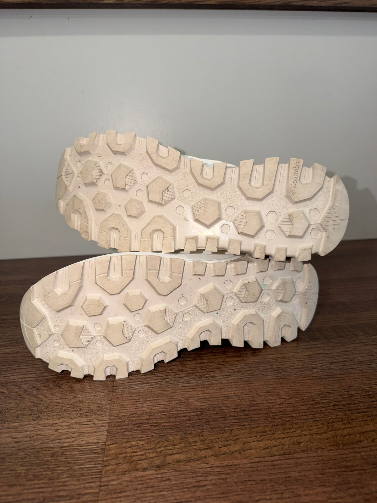 Columbia Snowtrot Shorty Women’s Winter Boots Sea Salt Ivory Size 9 Wide