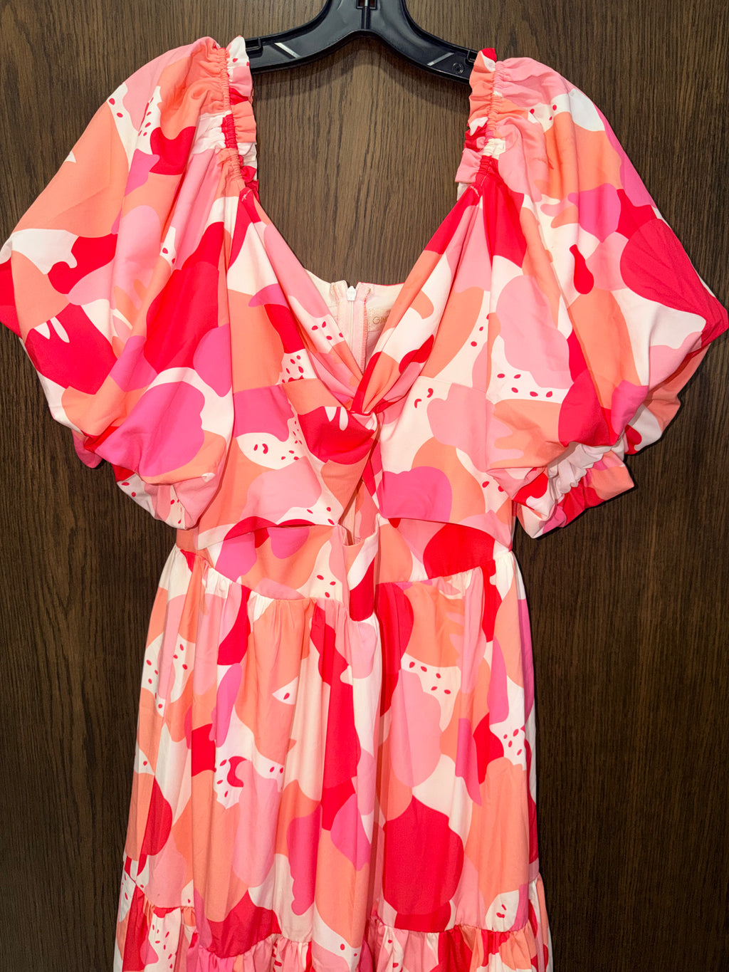 Gingham & Heels Women’s Floral Keyhole Front Maxi Dress Size 12 NWOT