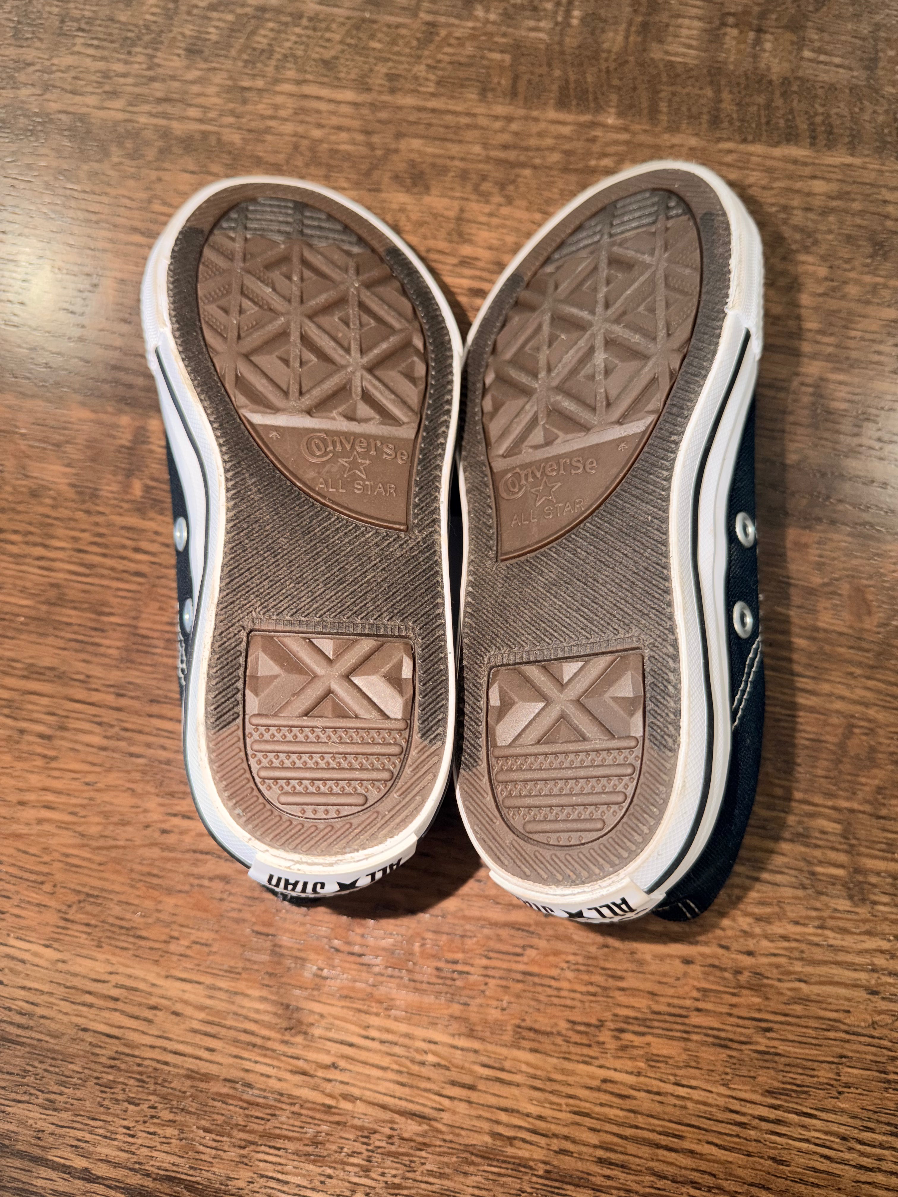 Converse Chuck Taylor All Star
Easy-On Shoes Size 12K NEW