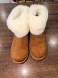 Cliffs by White Mountain Slip-On Faux Fur Ankle Boots Size 8.5