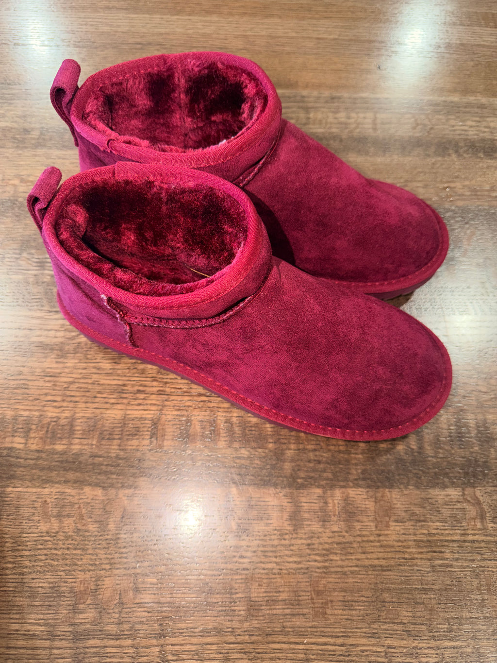 Maurice’s Maroon Slip-On Fur Lined Ankle Boots Size 9