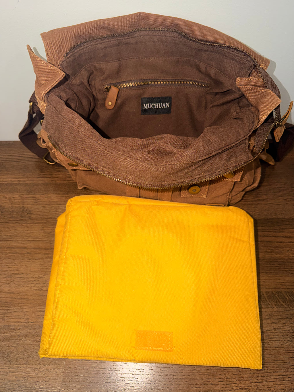 Muchuan Vintage is“I am Legend” 2138K Canvas and Leather SLR Camera, Laptop Messenger Bag