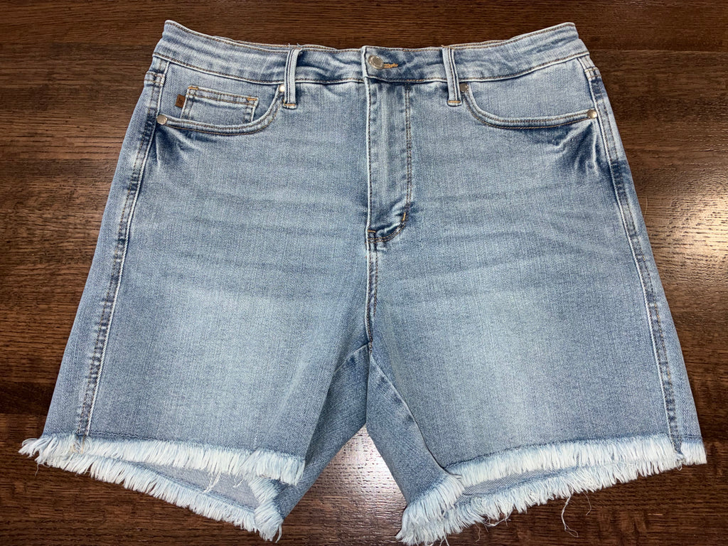 Judy Blue Women's Frayed Hem Shorts Size XL New Condition
