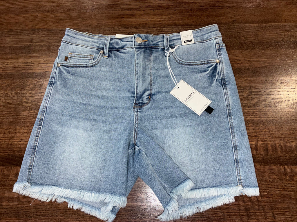 Judy Blue Women's Frayed Hem Shorts Size XL NWT