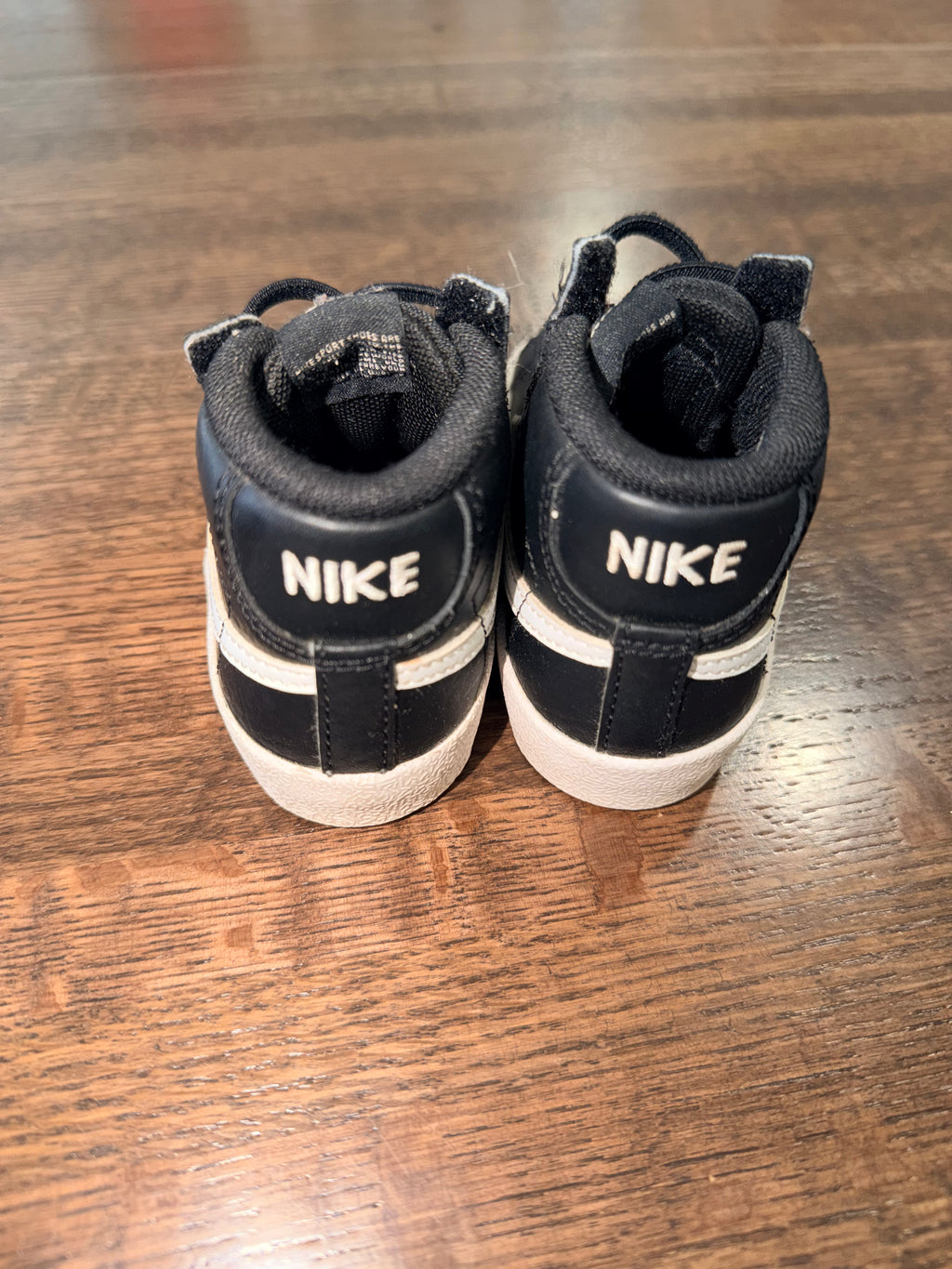 Nike Blazer Mid 77 High Top
Leather Suede Toddler
Sneakers US 5C