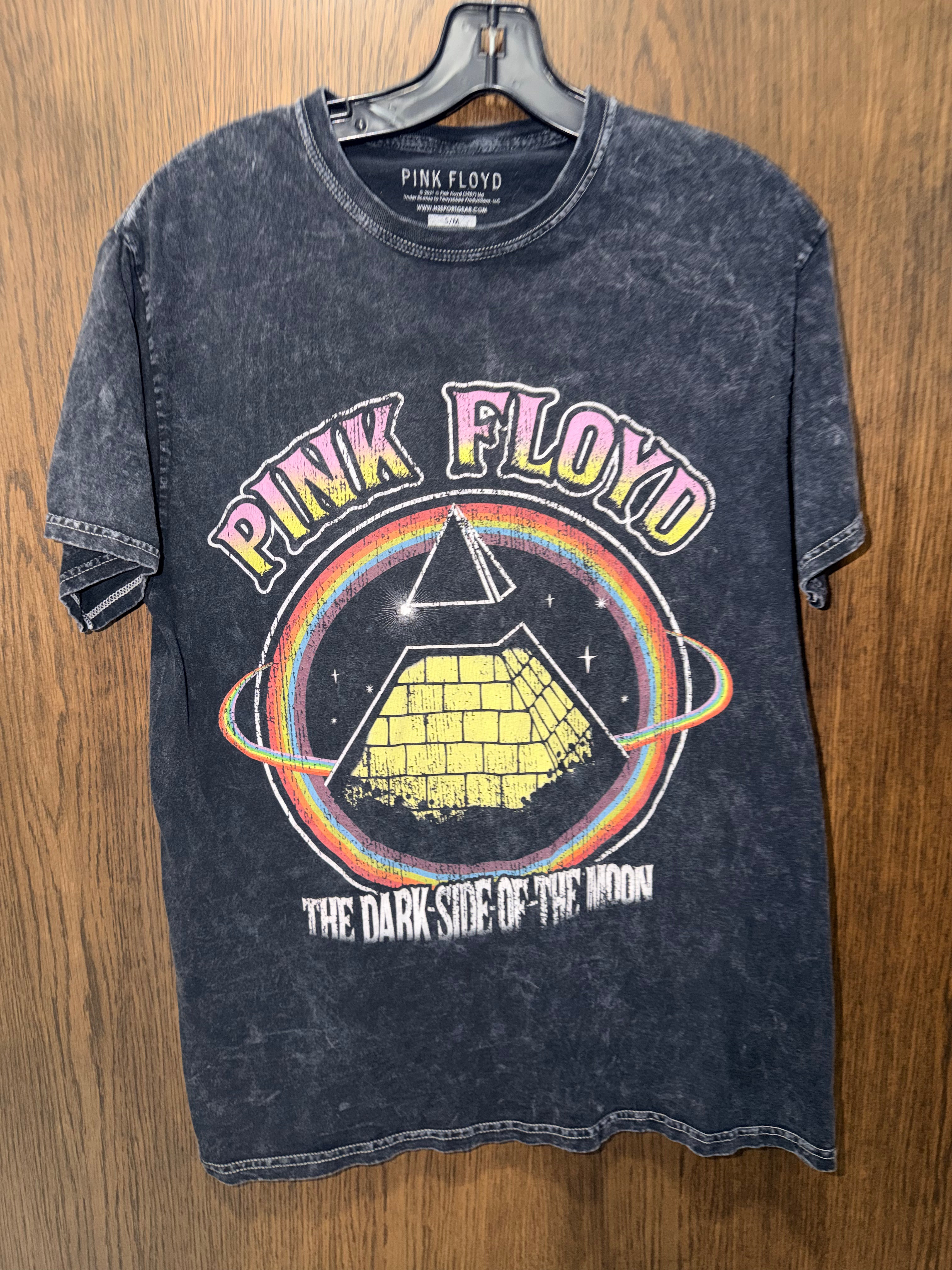 Buckle Pink Floyd Distressed Acid Wash Tee T-shirt Size Small