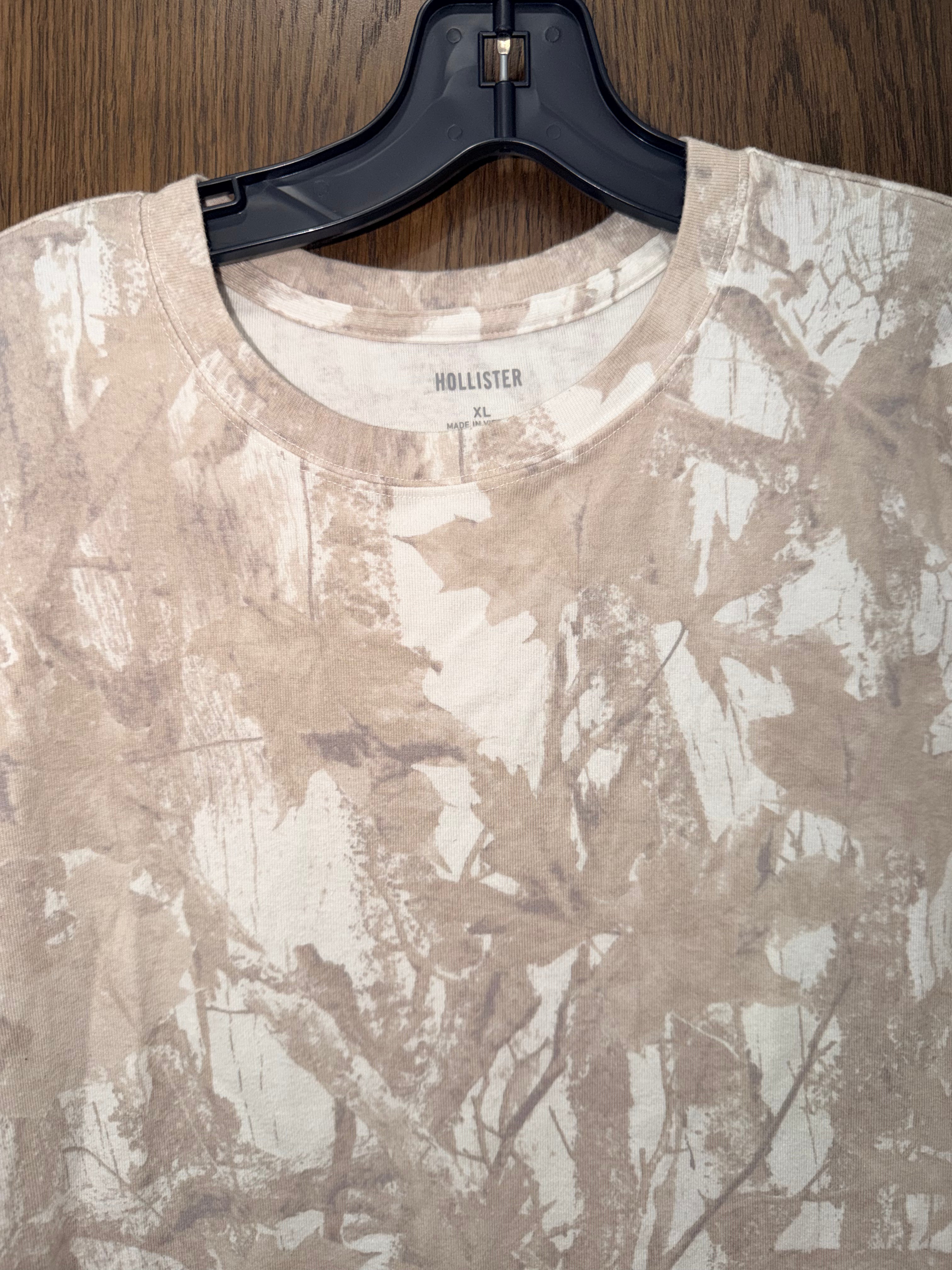 Hollister Camo Women’s Baby Crop Tee T-Shirt XL (fits like medium)