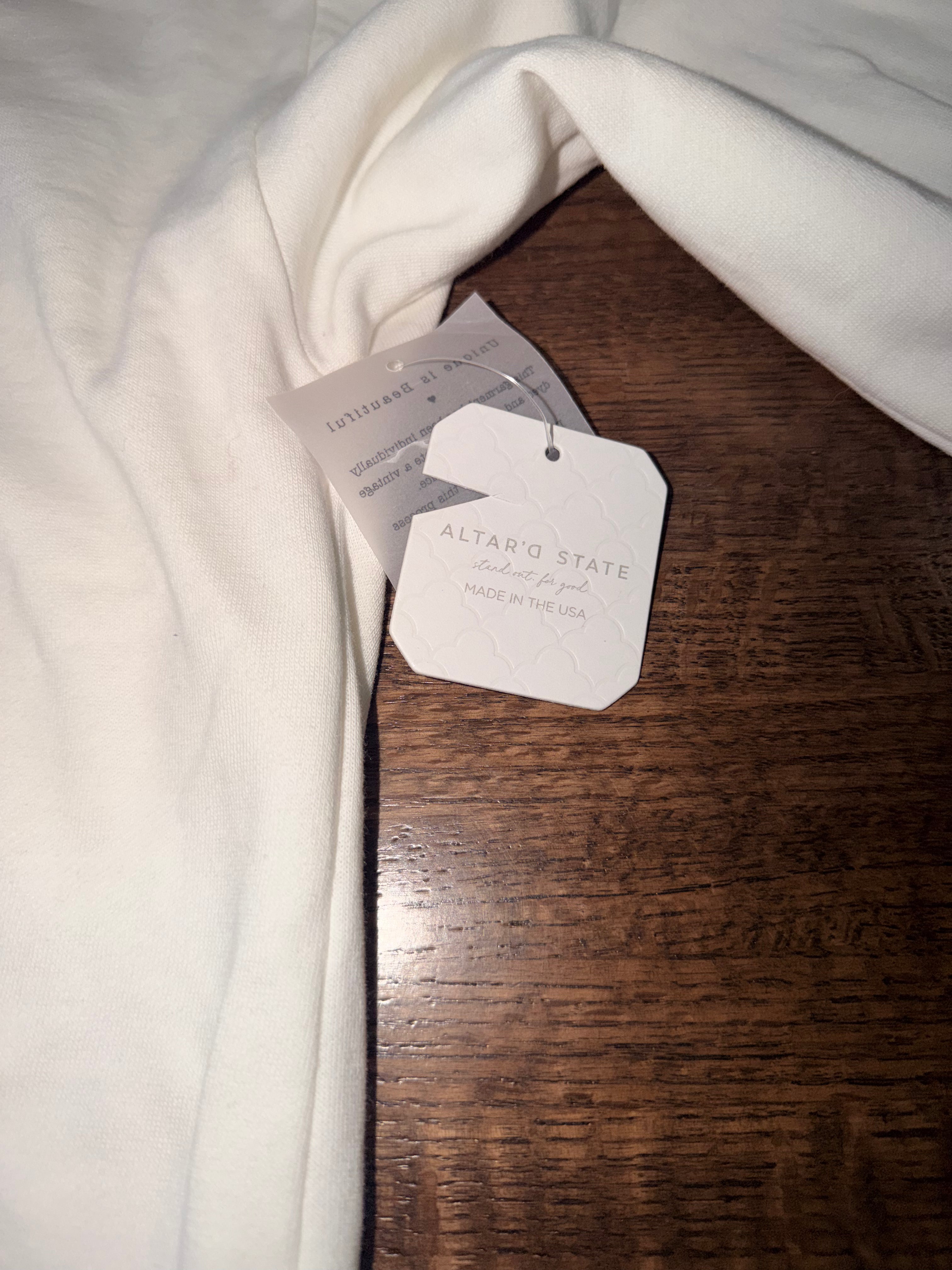 Altar’d State Supersoft Oversized Pullover Crew Sweatshirt Cream & Maroon XS NWT