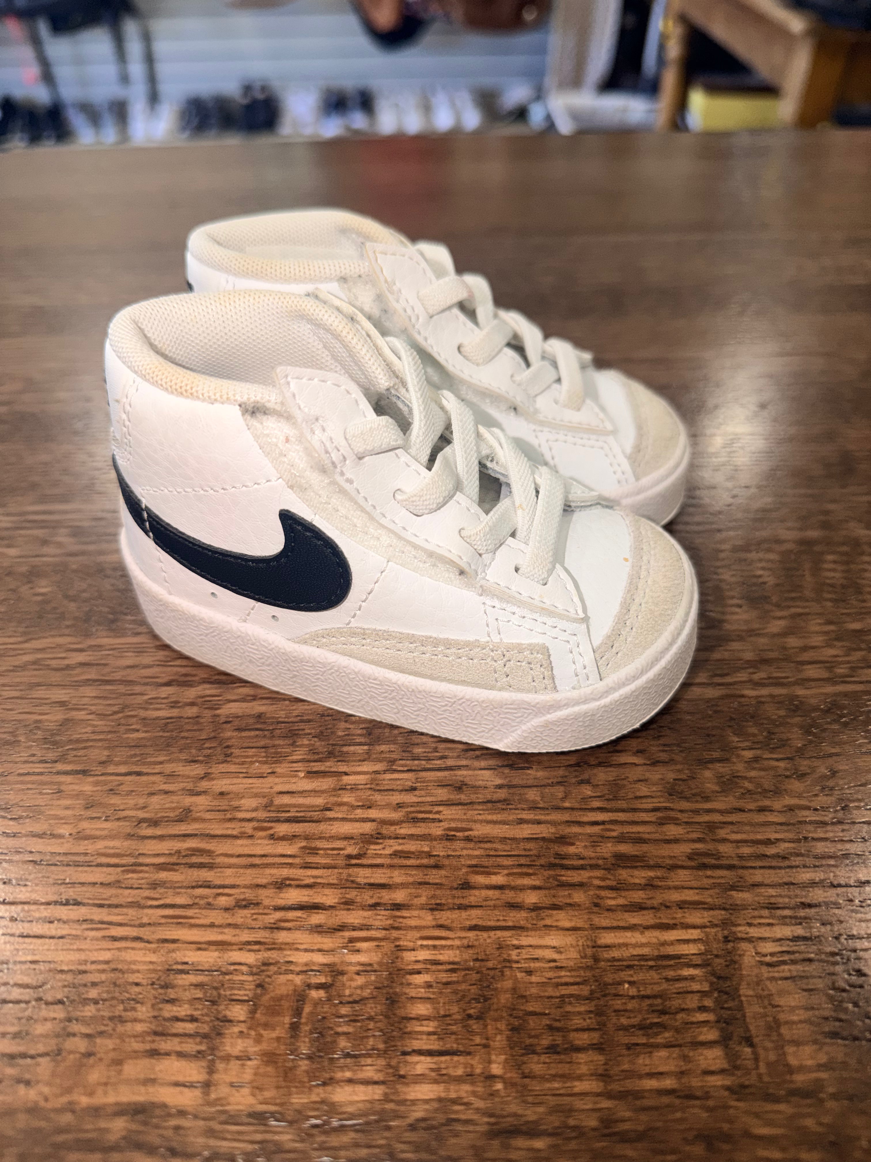 Nike Blazer Mid 77 Toddler Easy On Shoes Size 3.5C