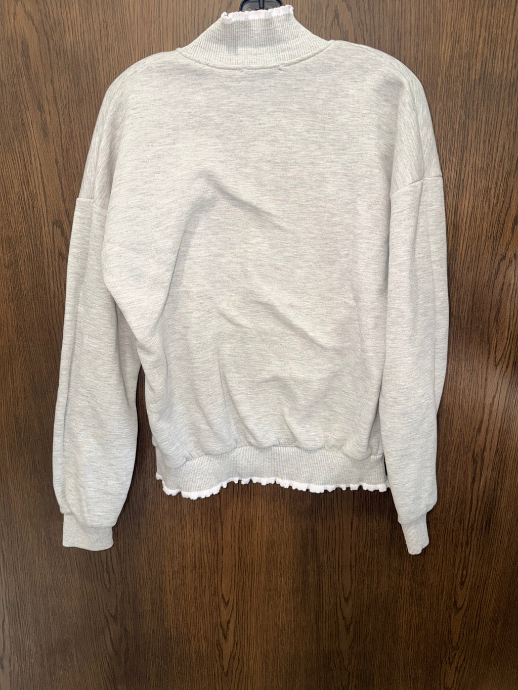 Edikted
Women's Ashtin Ruffle Trim 1/4 Sweatshirt Size Small