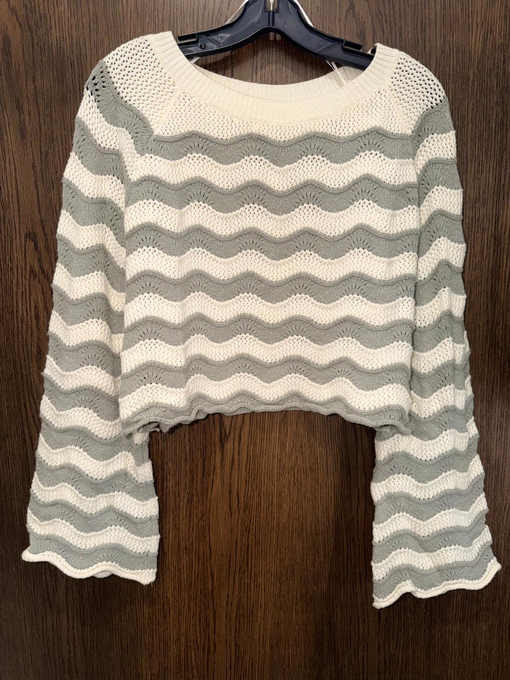 Altar'd State Women’s 
Kelsey Striped Cropped Sweater Size Medium