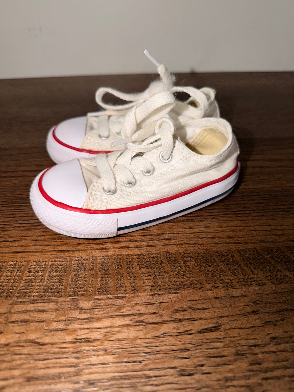 Converse Toddler Shoes Size 5