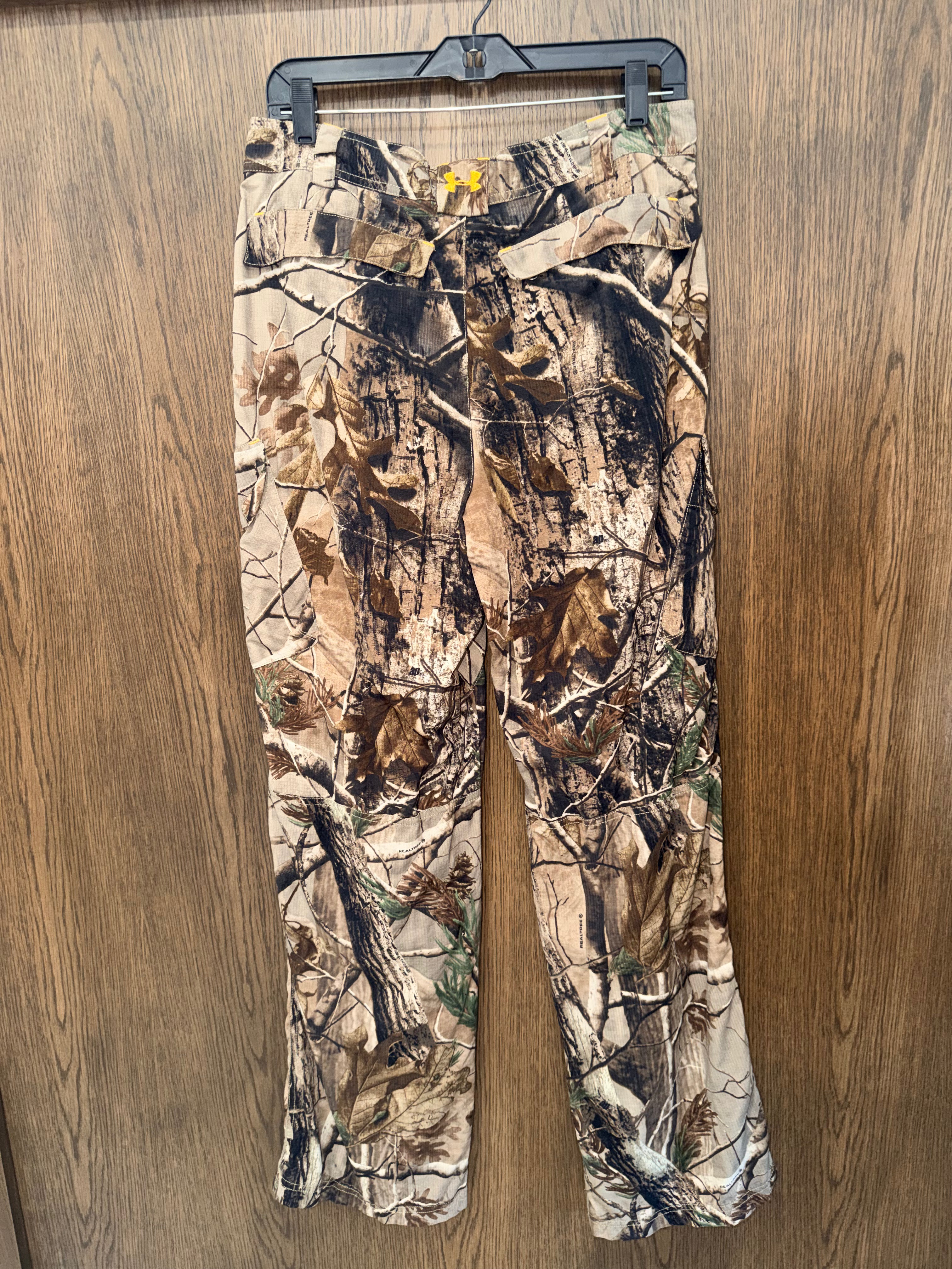 Under Armour Camo Pants Size 32x32