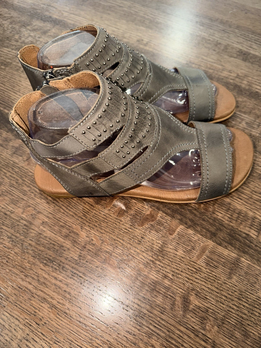 Roan by BedStu Women's Charla Sandals Size 8.5 New