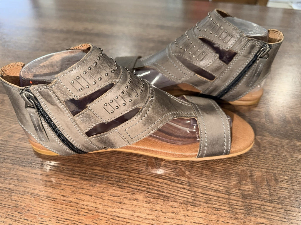 Roan by BedStu Women's Charla Sandals Size 8.5 New